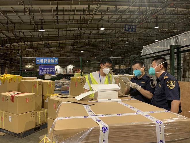 成都1-8月貨物貿易進出口總值突破5470億元，同比增長7.1%，國內貿易代理業務助力穩定增長